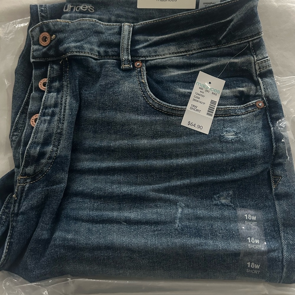 Maurcies size 18 ribbed jeans brand new with tag!